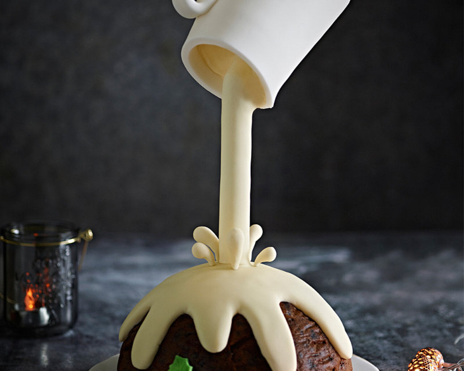 Christmas Pudding Pouring Cake