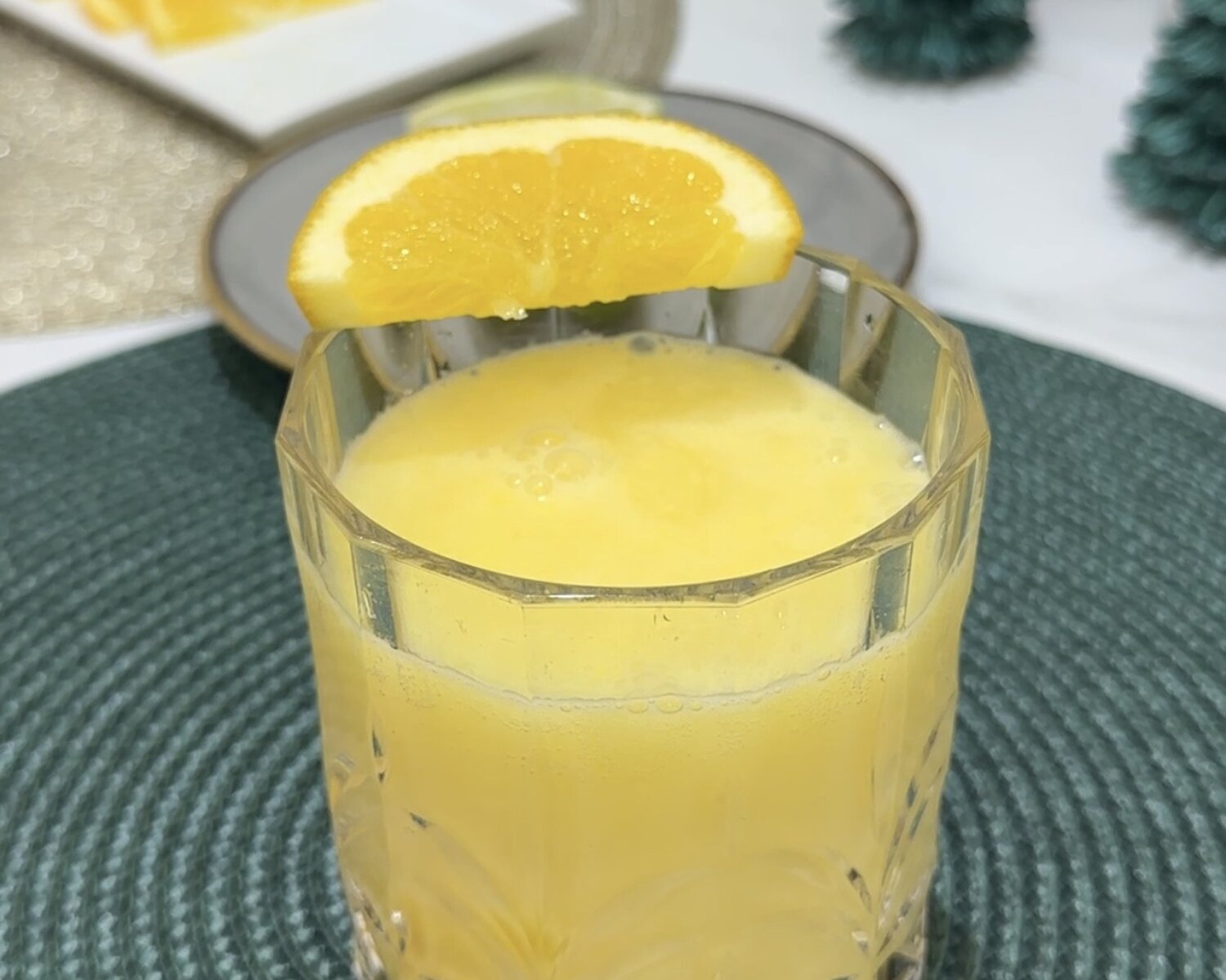 Classic Christmas Snowball Cocktail