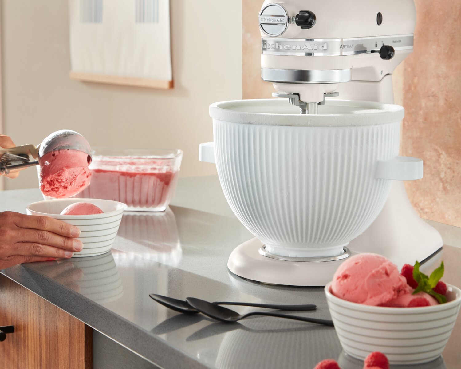 Creamy Strawberry Ice Cream