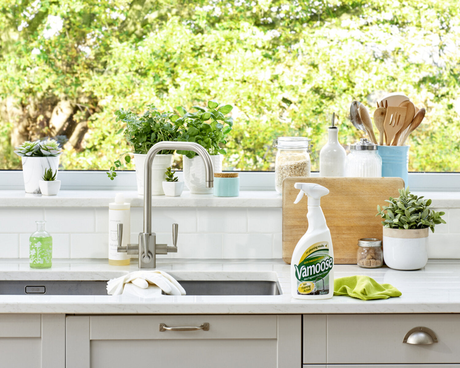 Doing a deep clean – the kitchen