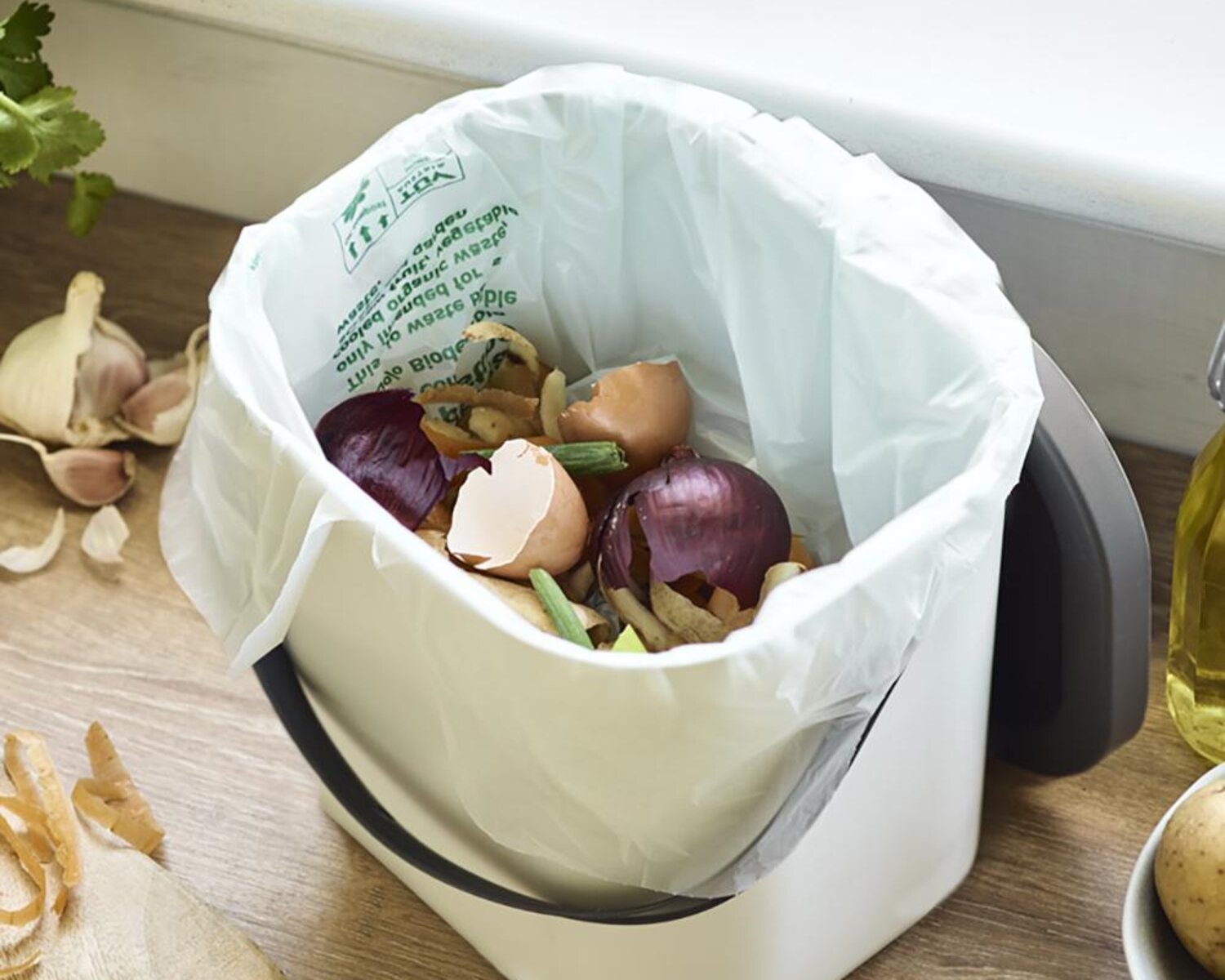 compost caddy