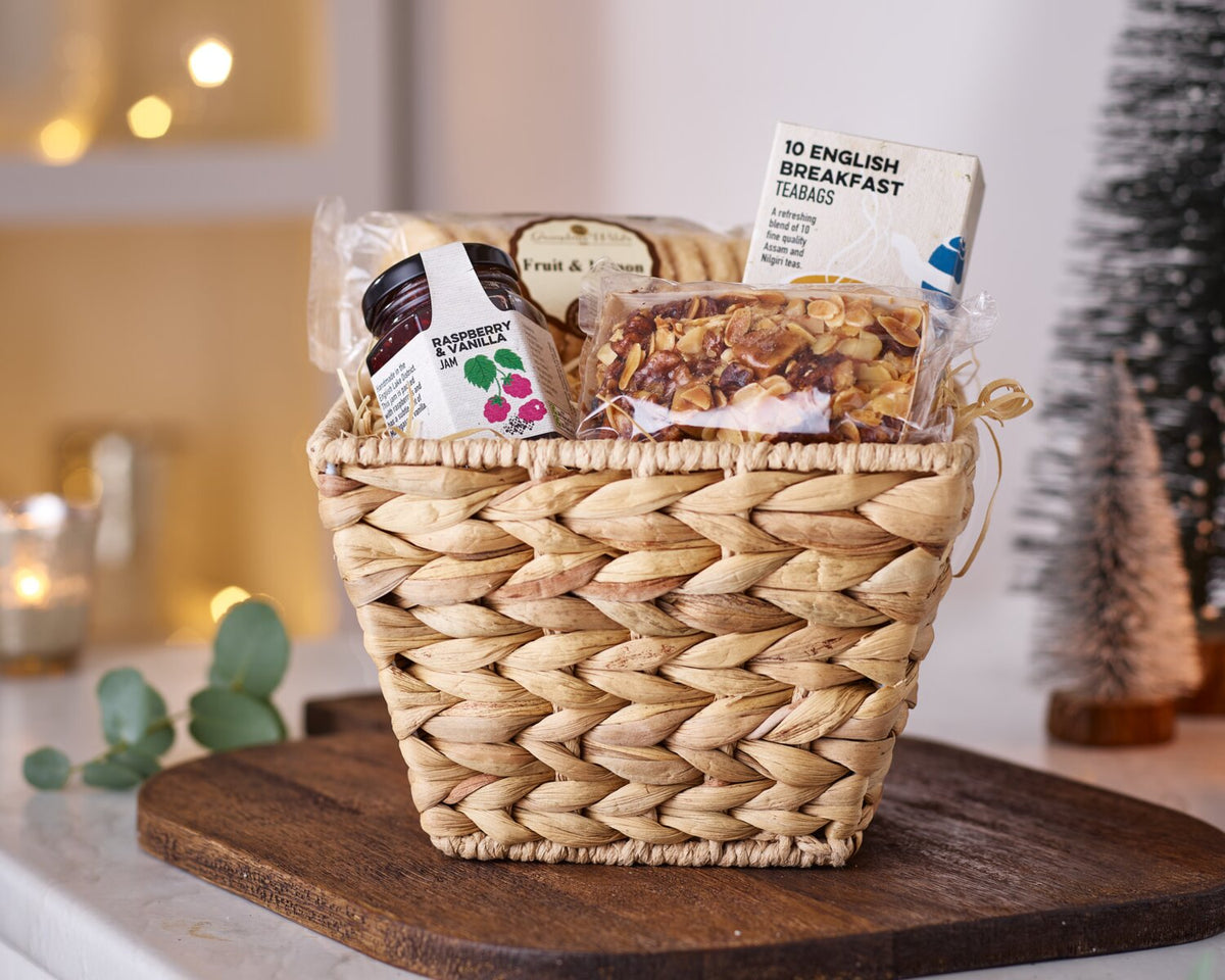 How to make the perfect DIY Christmas hamper