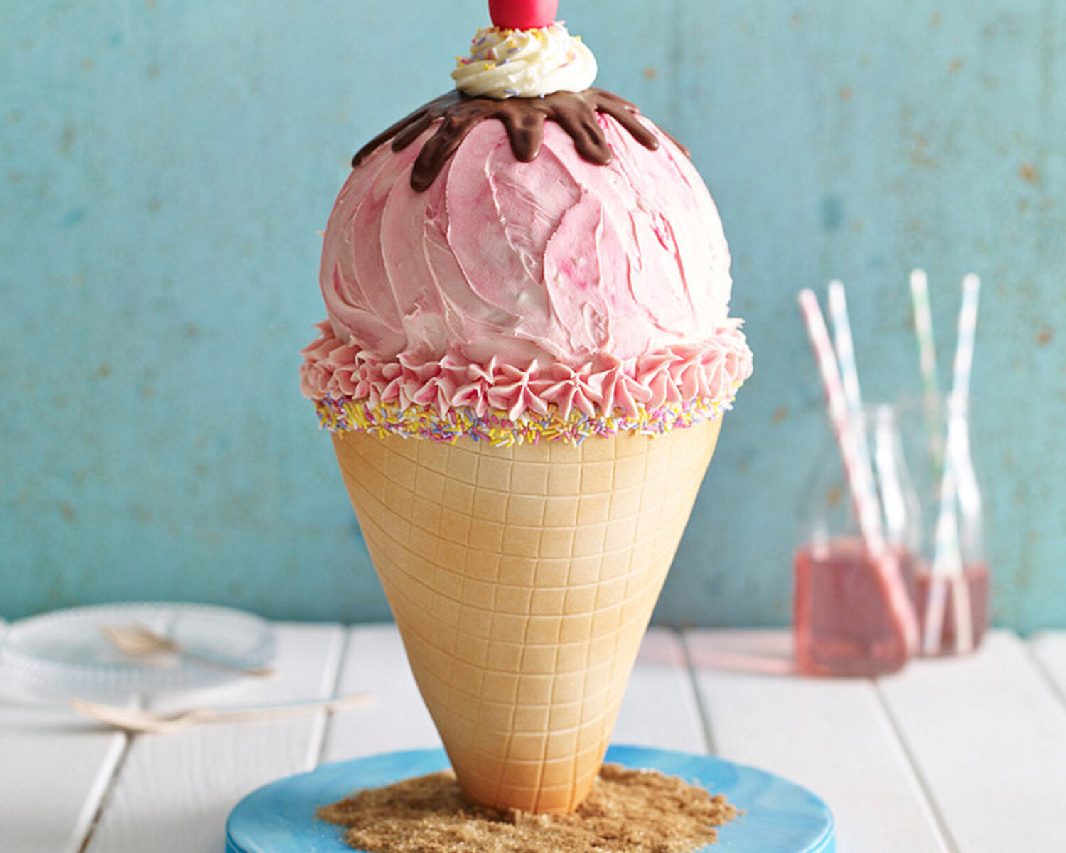 Ice Cream Cone Cake