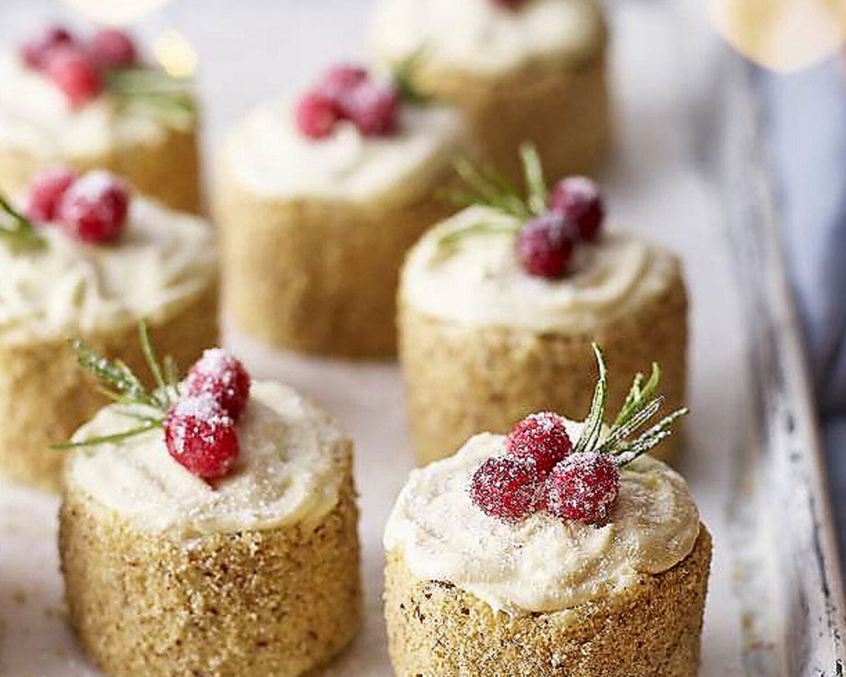 Little White Chocolate Hazelnut Cakes