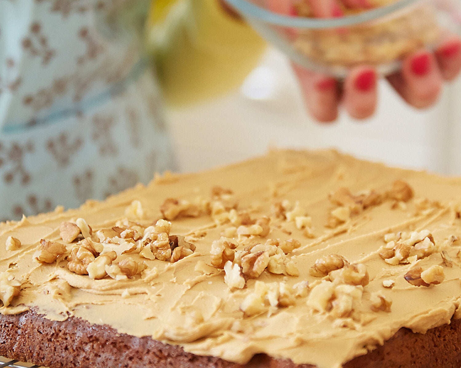 Mary Berry's Coffee & Walnut Traybake
