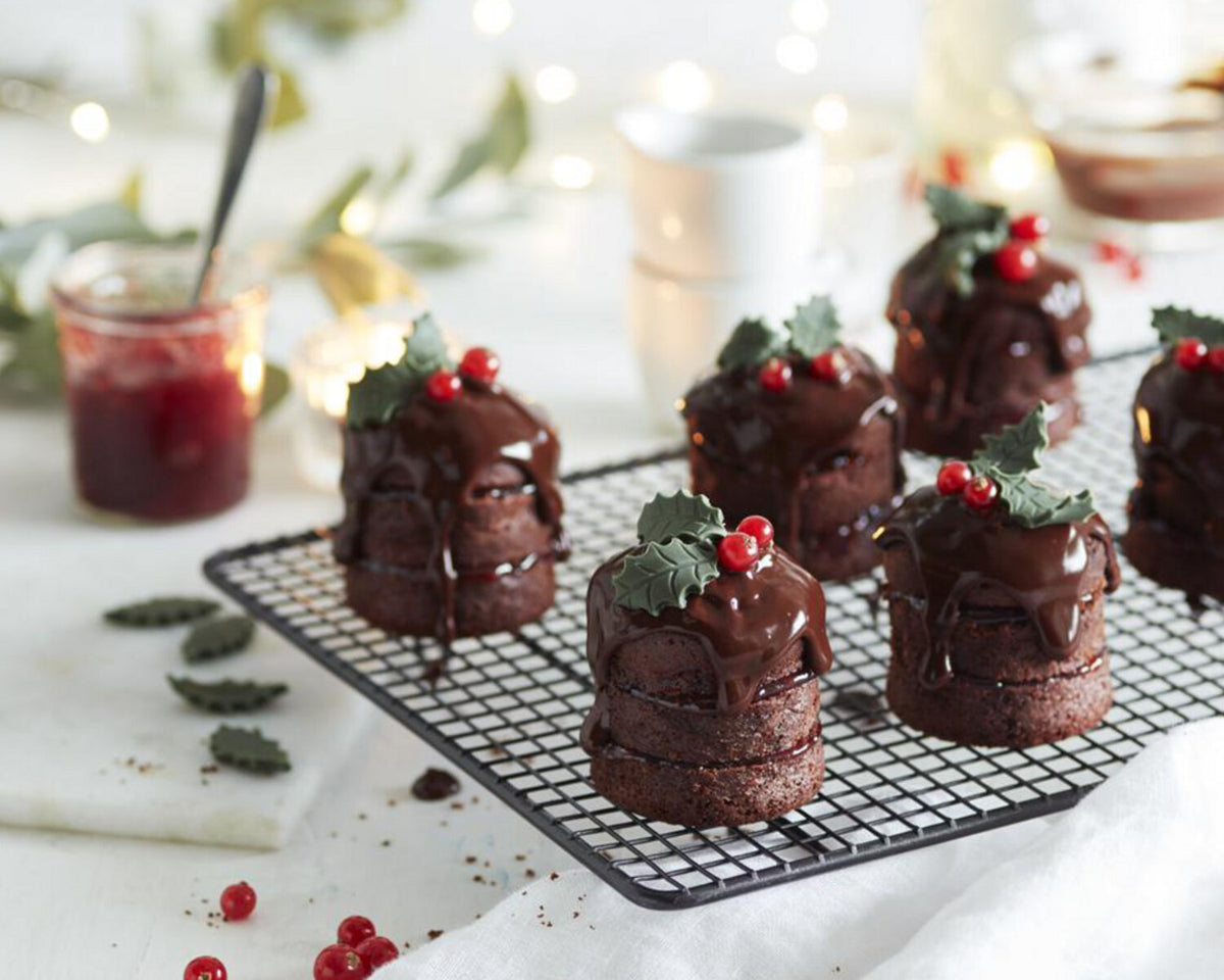 Mini Chocolate Christmas Pudding Cakes