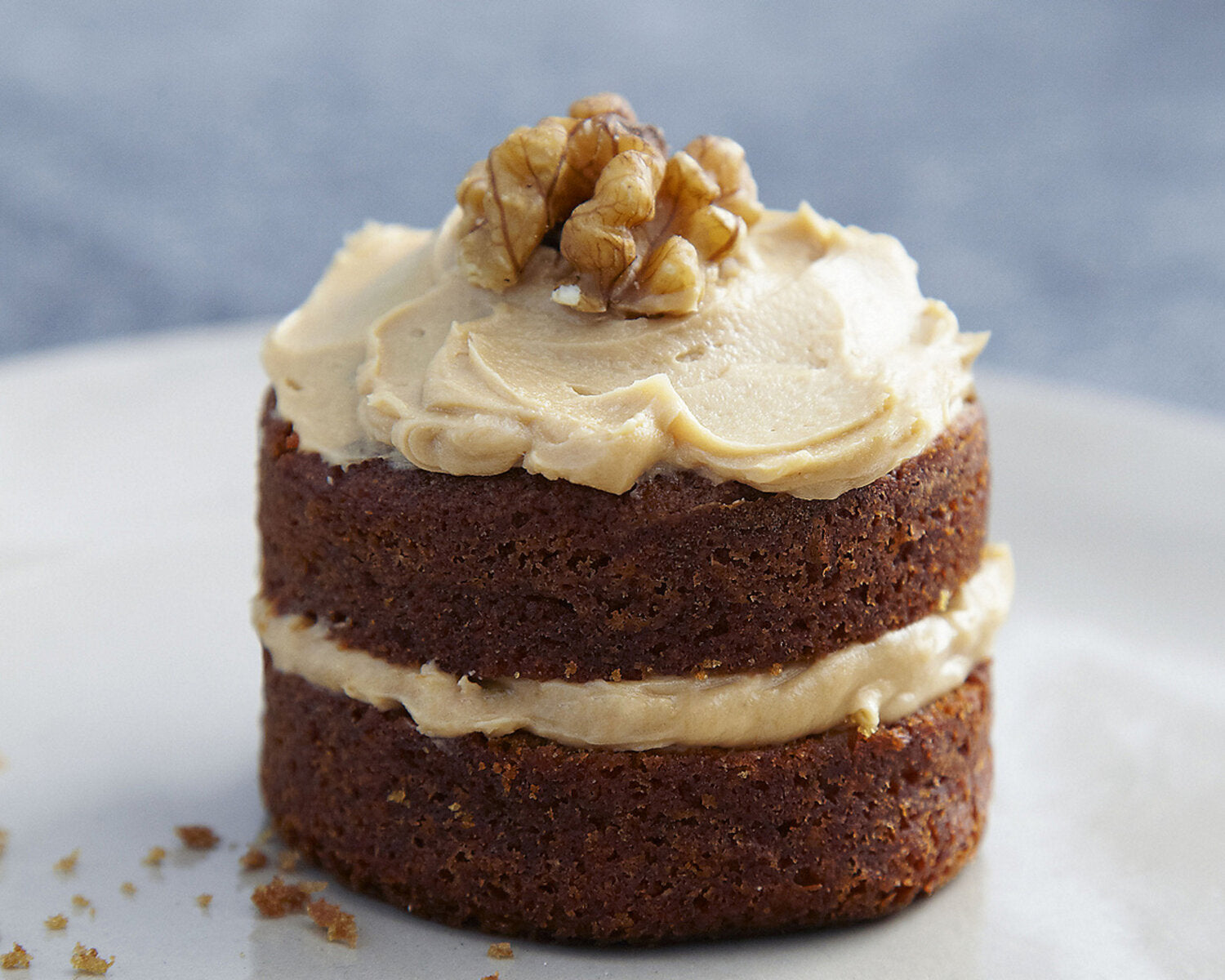 Mini Coffee & Walnut Cakes