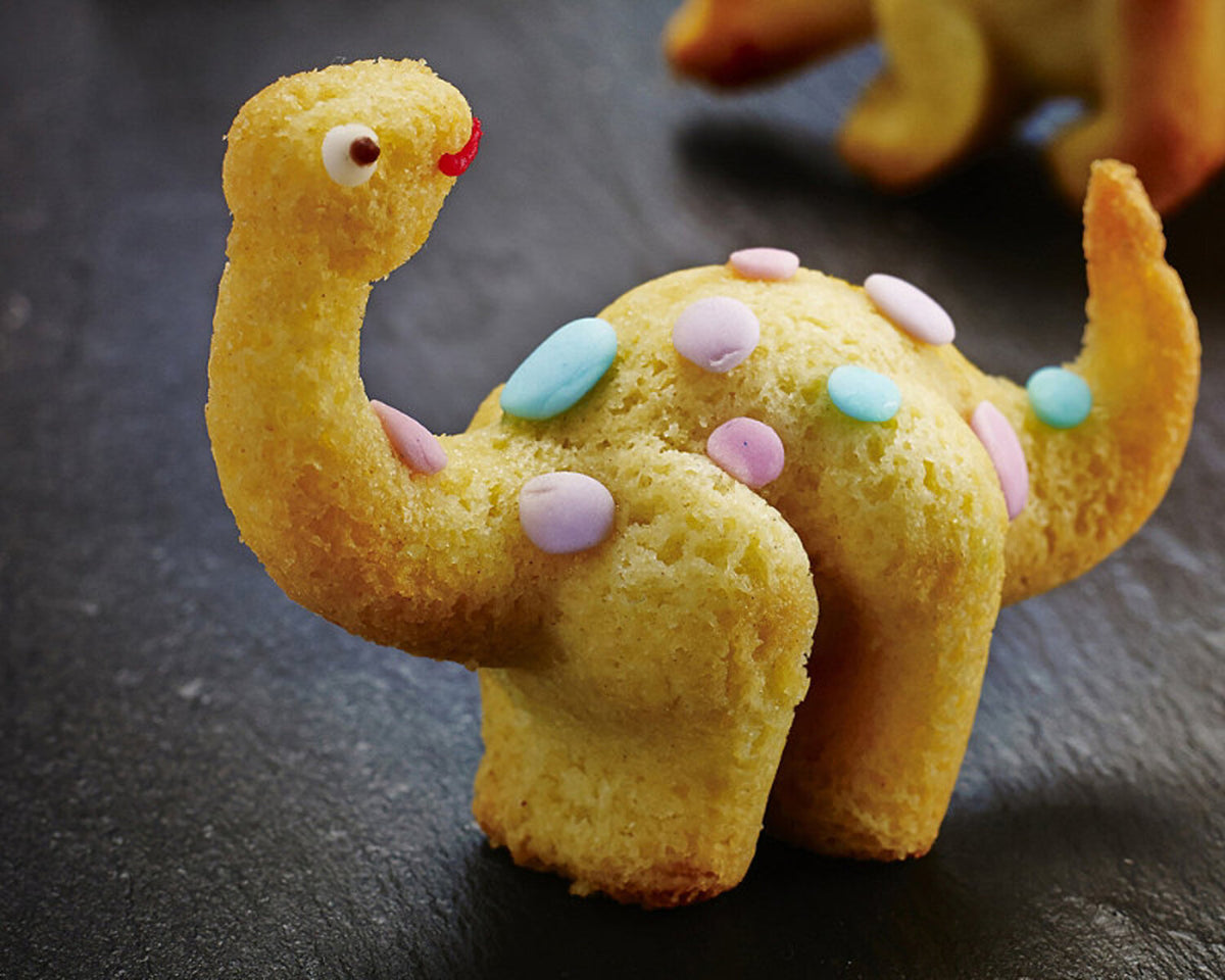 Plain Dinosaur Cake