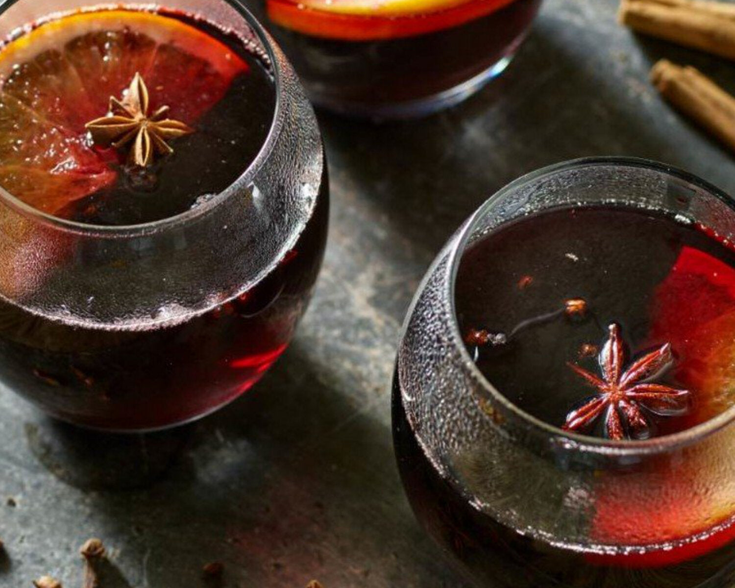 Slow-cooker Festive Mulled Wine