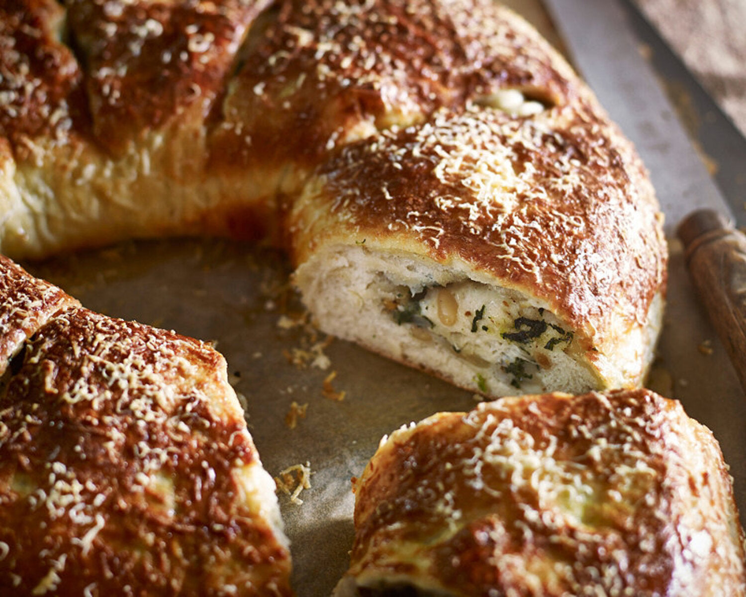 Spinach & Manchego Bread Ring