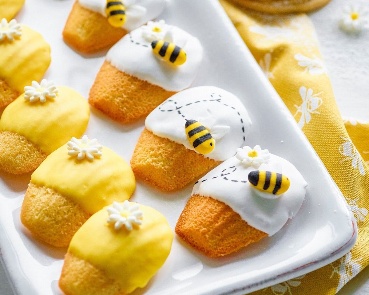 Step-By-Step Bee Madeleines