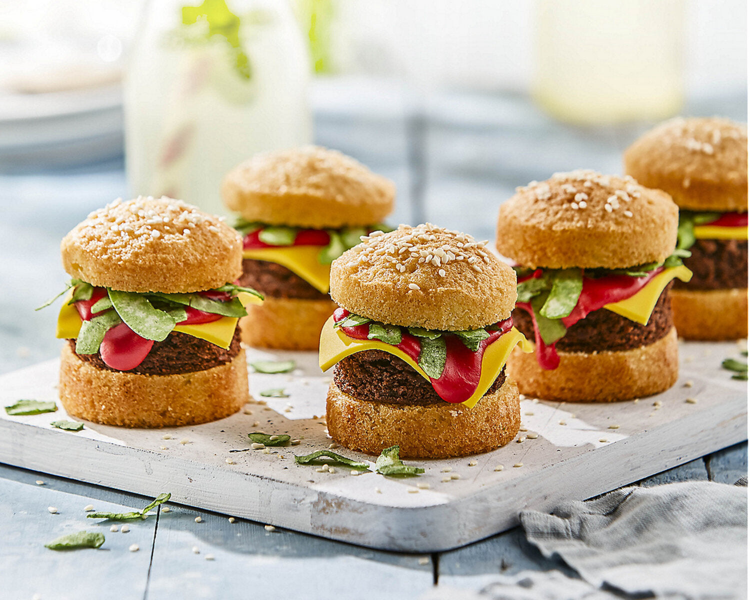 Mini Burger Brownie Cakes