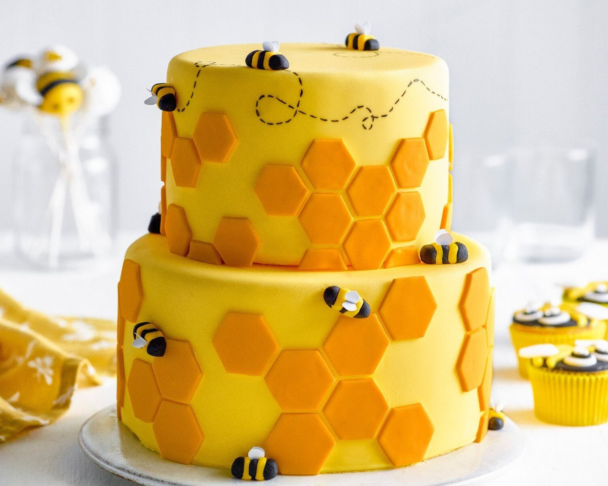 Step-by-Step Tiered Honeycomb Bee Cake