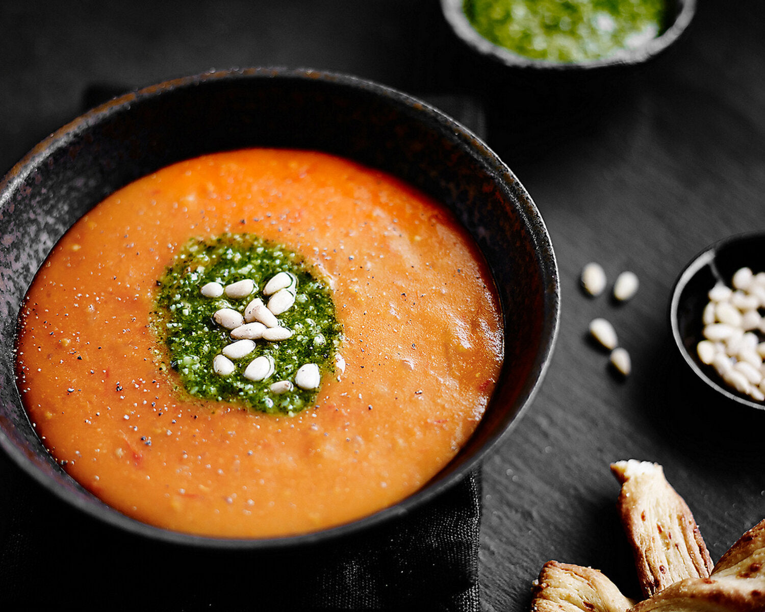 Tomato & Pesto Soup