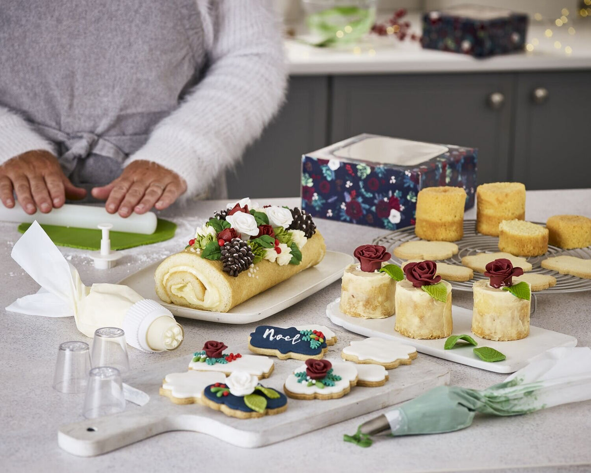 Winter Floral Baking Decorating