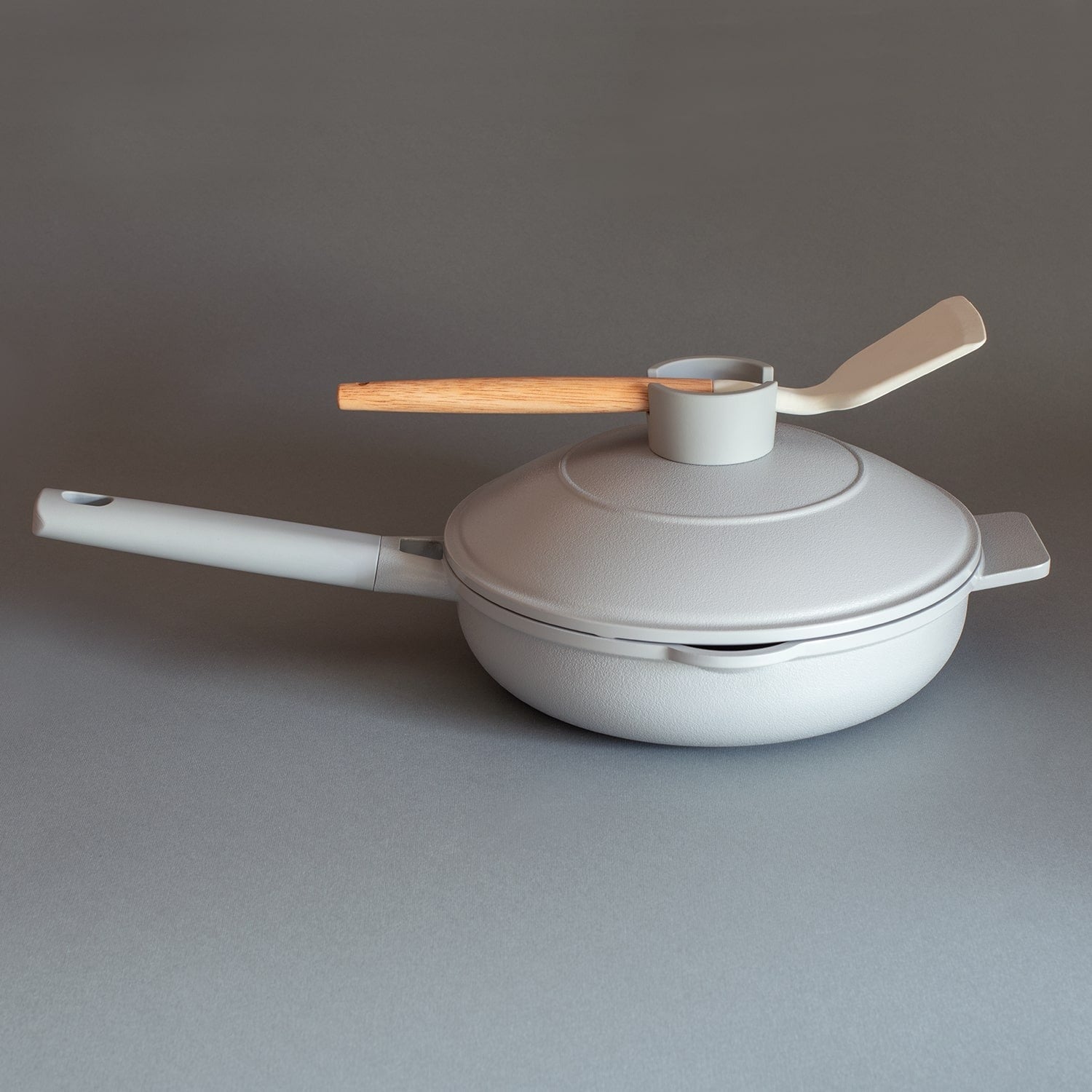 Lakeland 8-in-1 Only Pan – Pale Grey